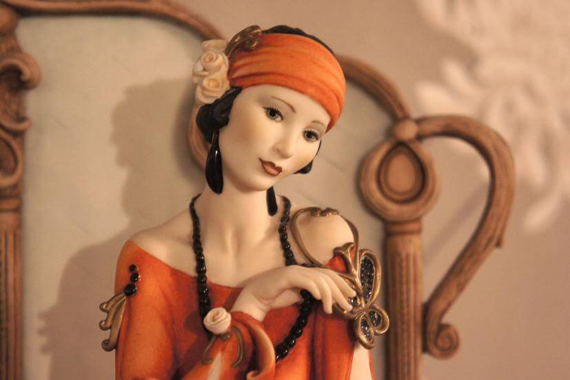 Леди у зеркала, Giuseppe Armani, Florence, Capodimonte, статуэтка