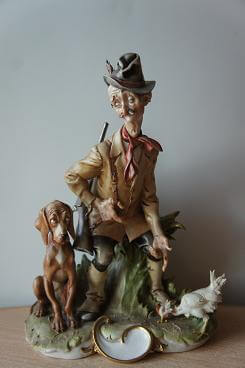 Охотник с собакой, Джузеппе Каппе, Каподимонте, Giuseppe Cappe, Capodimonte, фарфоровые статуэтки