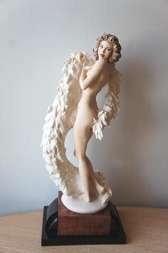 Обнаженная дама Giuseppe Armani Florence статуэтка