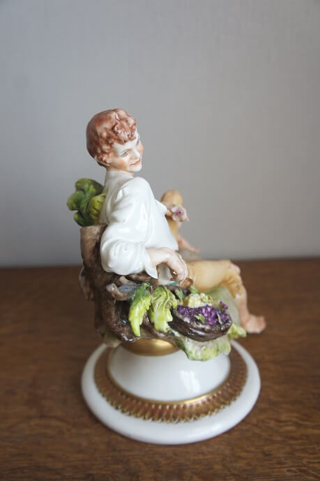 Мужчина с корзиной, Giuseppe Cappe, Capodimonte, статуэтка
