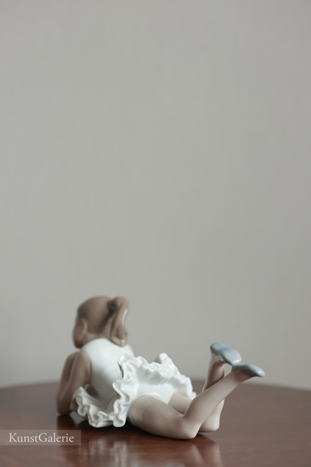 Задумчивая балерина, фарфоровая статуэтка, NAO Lladro