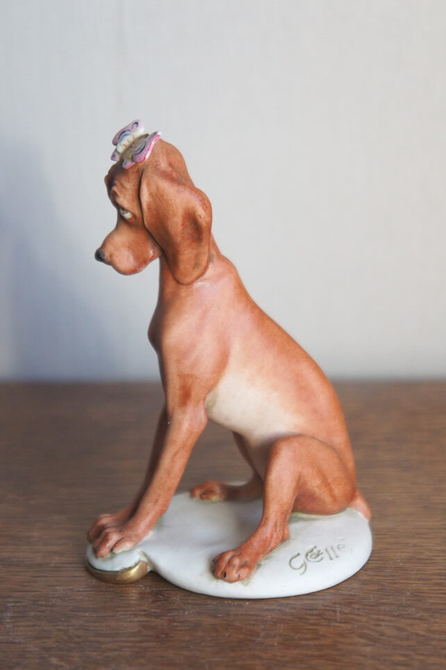 Собака с бабочкой, Giuseppe Cappe, Capodimonte, статуэтка