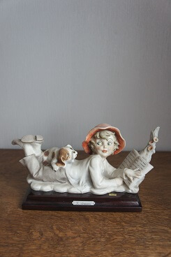 Мальчик с щенком и книжкой, Giuseppe Armani Florence, статуэтка, KunstGalerie.ru