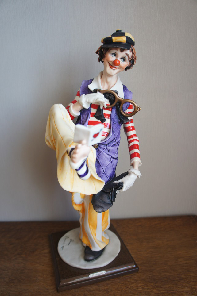 Клоунесса с книжкой, Giuseppe Armani, Florence, Capodimonte, статуэтка