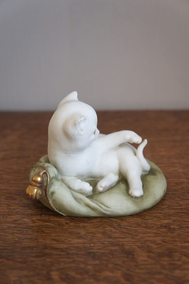Кот на подушке, Giuseppe Cappe, статуэтка