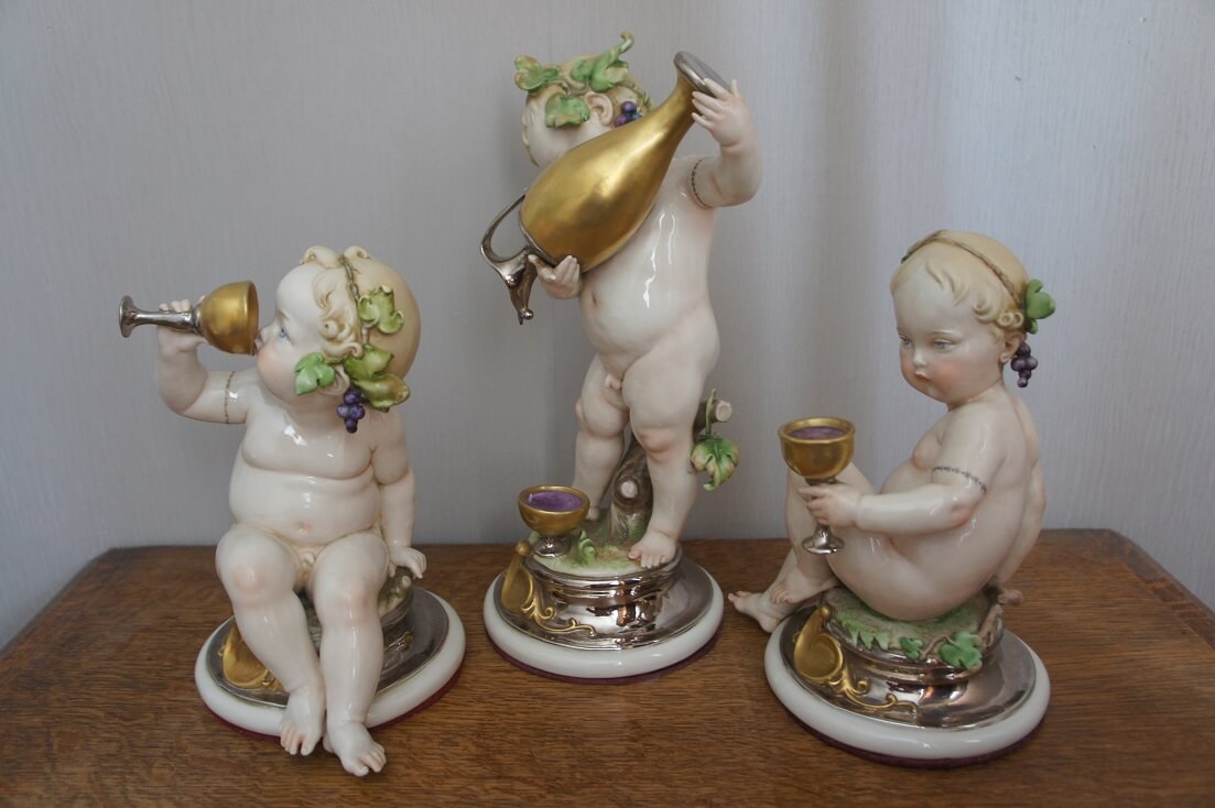 Трио античных малышей, Giuseppe Cappe, Capodimonte, статуэтка