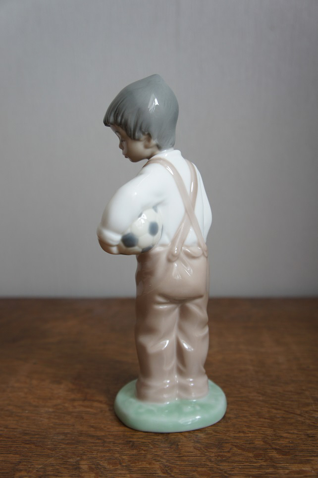 Юный футболист Lladro NAO, купить