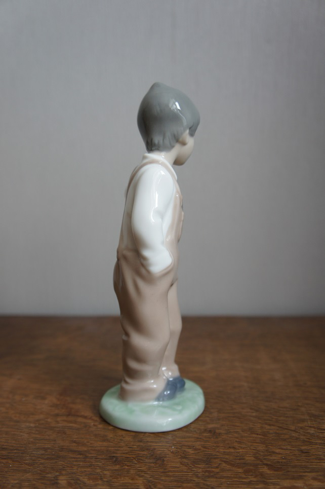Юный футболист Lladro NAO, купить