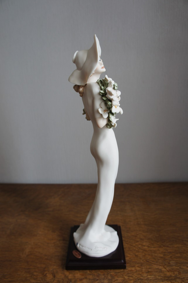 Девушка с лилиями, Giuseppe Armani, купить