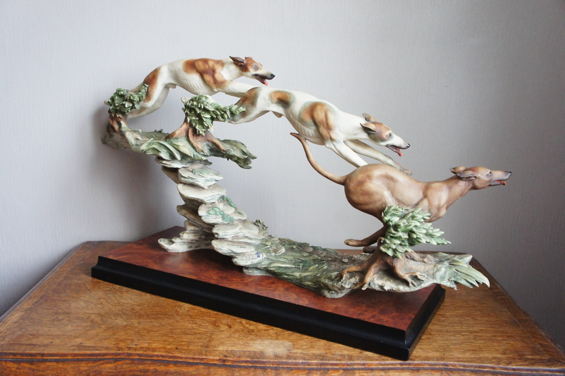 Running Free Борзые в прыжке, Giuseppe Armani, Florence, Capodimonte, статуэтка