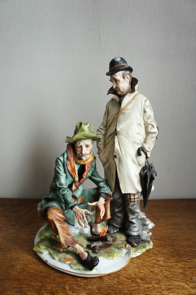 Мужчины у костра, Tyche Tosca, Capodimonte, статуэтка