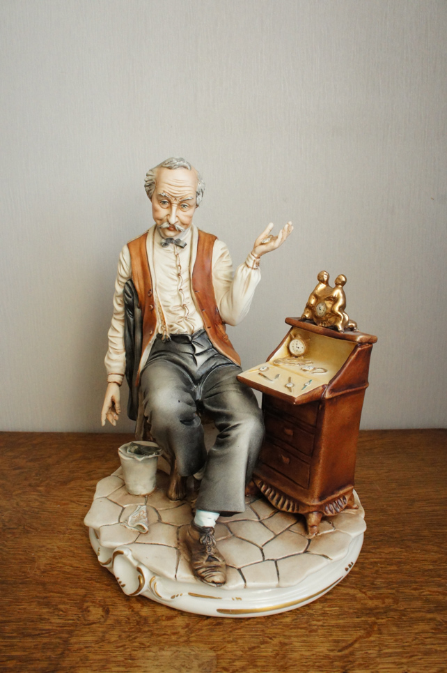 Часовщик, Mariani, Capodimonte, статуэтка