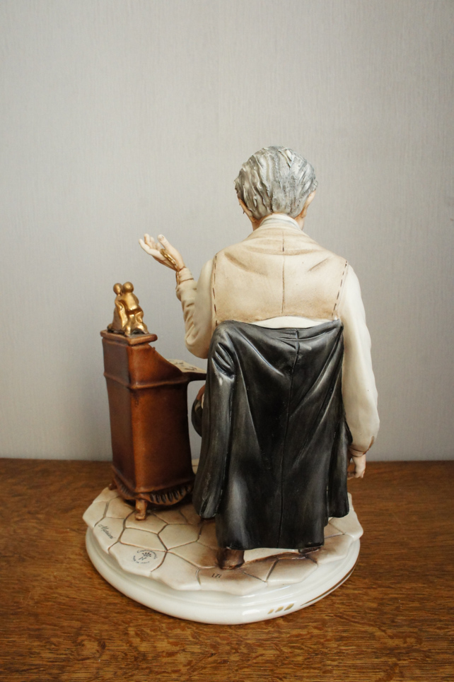 Часовщик, Mariani, Capodimonte, статуэтка