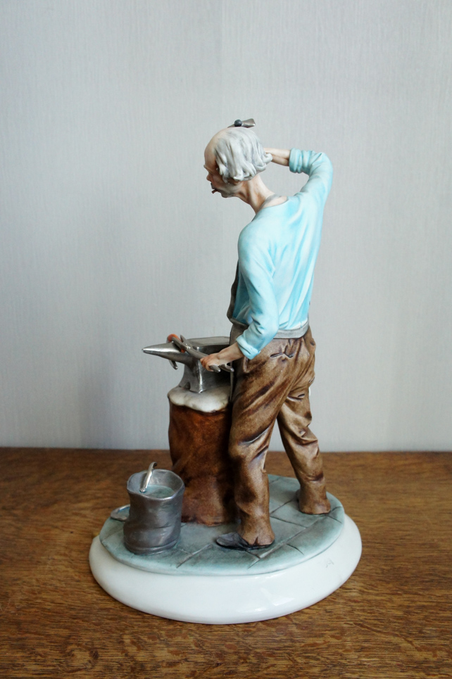 Кузнец, Tosca, Capodimonte, статуэтка