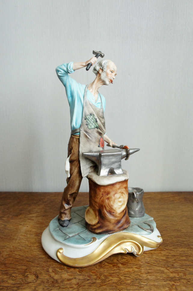 Кузнец, Tosca, Capodimonte, статуэтка
