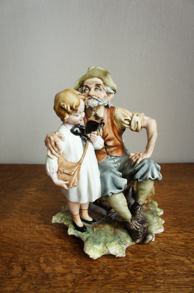 Дедушка с внучкой, Tyche Bruno, Capodimonte, статуэтка