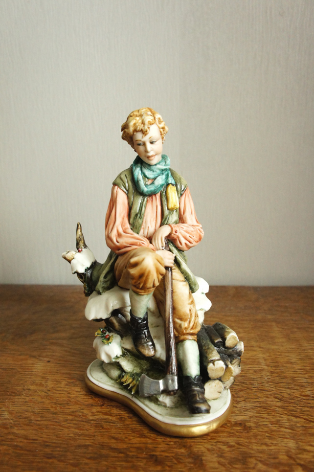 Юный дровосек, Luciano Cazzola, Capodimonte, статуэтка
