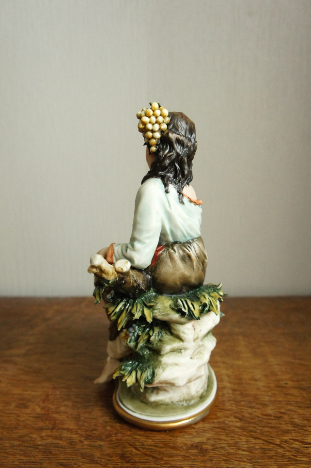Девушка с бокалом, Luciano Cazzola, Capodimonte, статуэтка