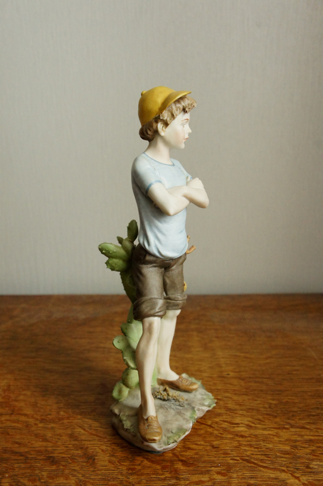 Юноша у кактуса, Luigi Giorgio Benacchio, Capodimonte, статуэтка