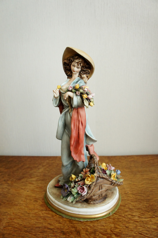 Леди с тюльпанами, Бруно Мерли, Capodimonte, статуэтка