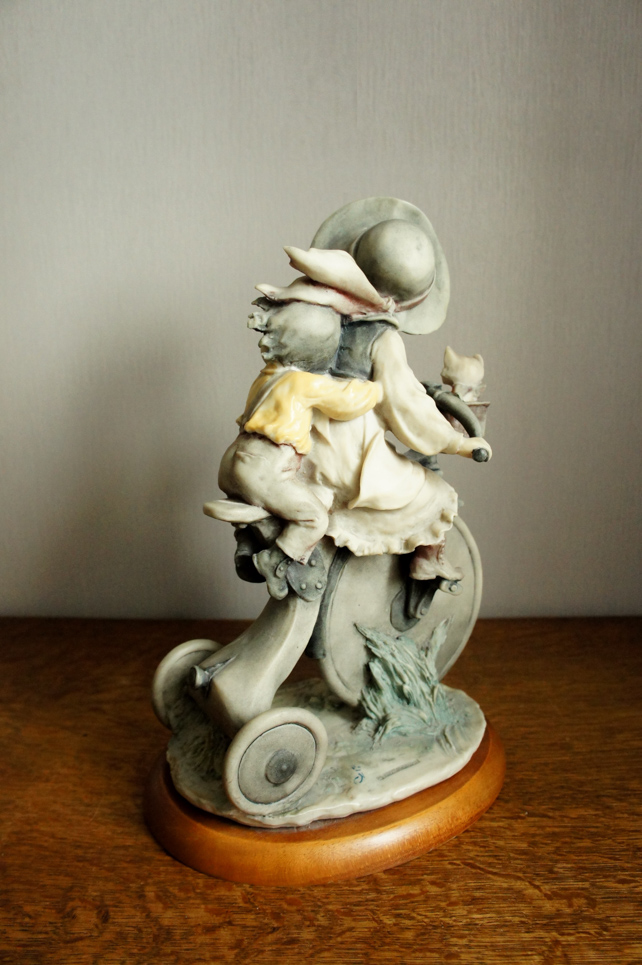 Счастливое детство, Giuseppe Armani, статуэтка
