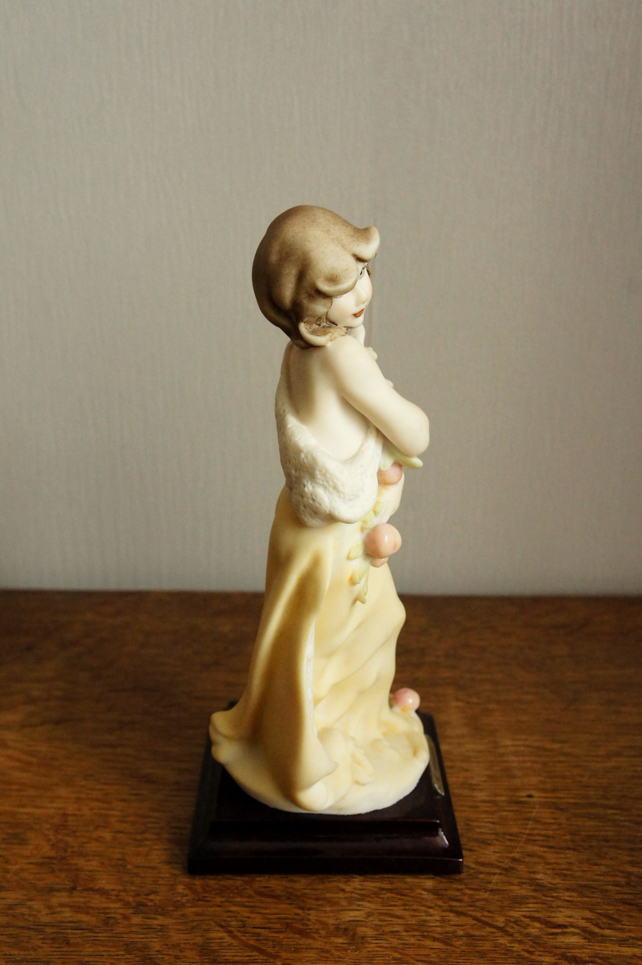 Девочка с яблоками, Giuseppe Armani, Florence, Capodimonte, купить