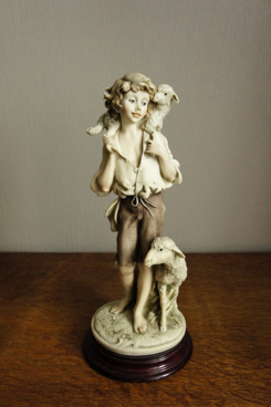 Мальчик с барашками, Giuseppe Armani, Florence, Capodimonte, статуэтка, KunstGalerie.ru