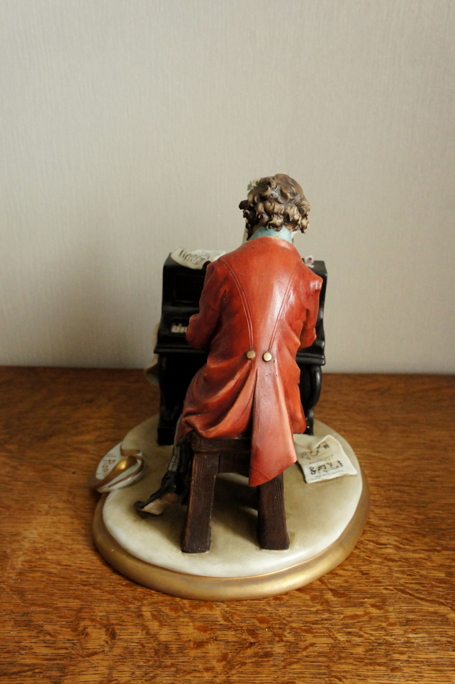 Пианист, Tyche Tosca, Capodimonte, статуэтка