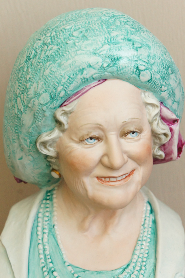 Queen Mother, Bruno Merli, Capodimonte, статуэтка