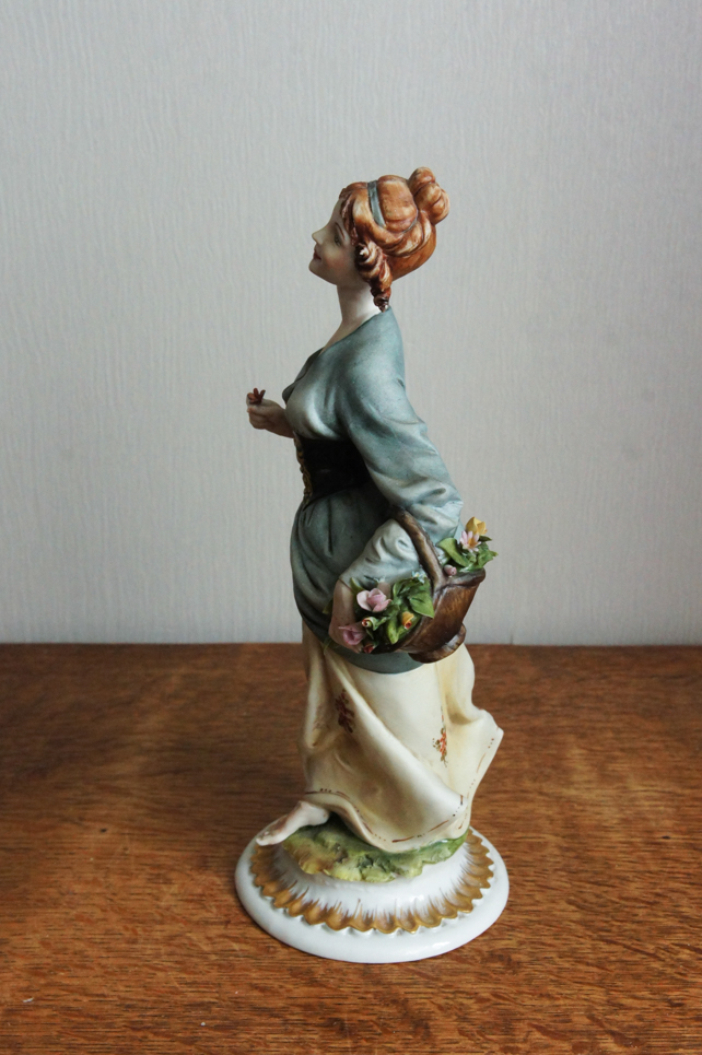 Цветочница, Tyche Tosca, Каподимонте, статуэтка