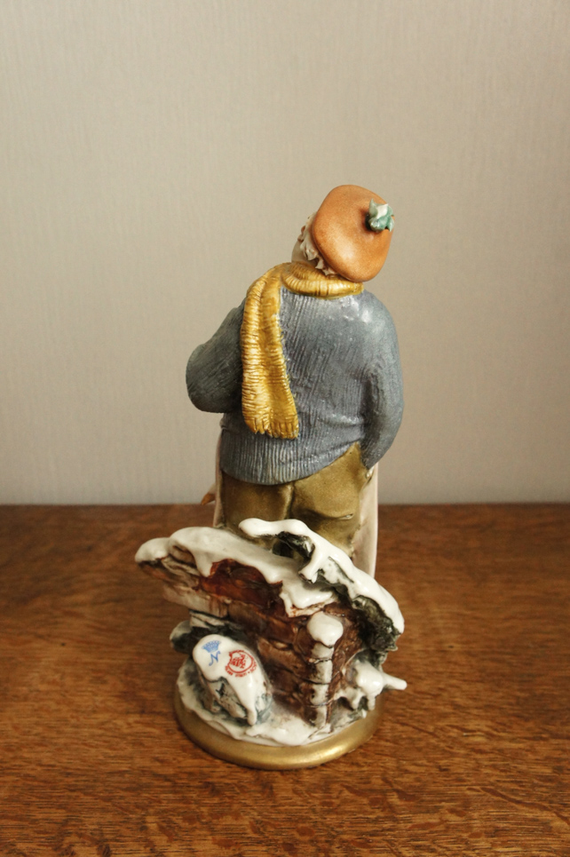 Мальчик с птичками, Luciano Cazzola, Capodimonte, статуэтка