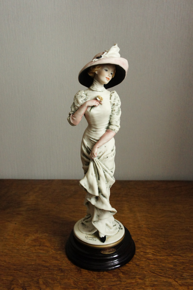 Алиса с розочкой, Giuseppe Armani, статуэтка