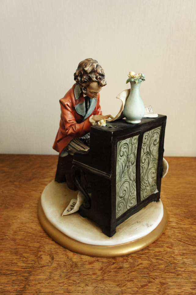 Пианист, Tyche Tosca, Capodimonte, статуэтка