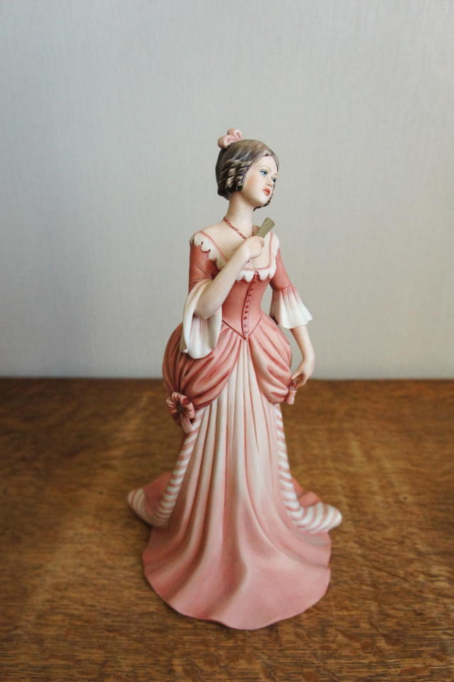 Леди в розовом с веером, Ipa, Capodimonte, статуэтка