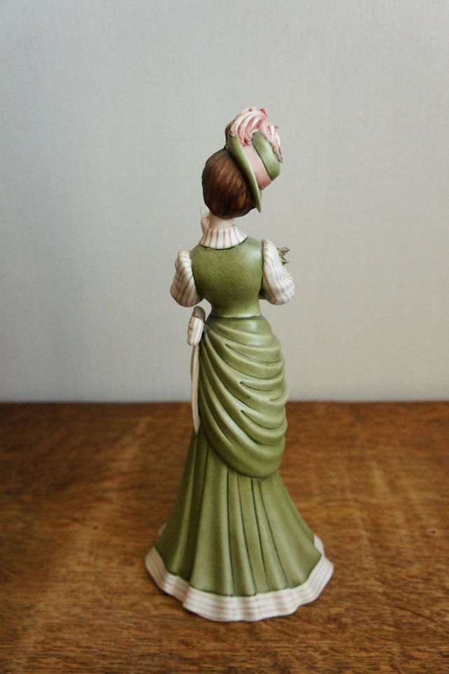 Леди в зеленом с цветами, Ipa, Capodimonte, статуэтка