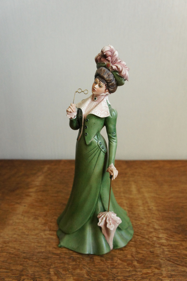 Леди в зеленом с зонтом, Ipa, Capodimonte, статуэтка