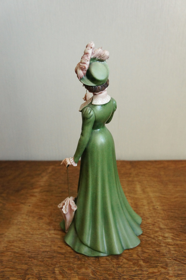 Леди в зеленом с зонтом, Ipa, Capodimonte, статуэтка
