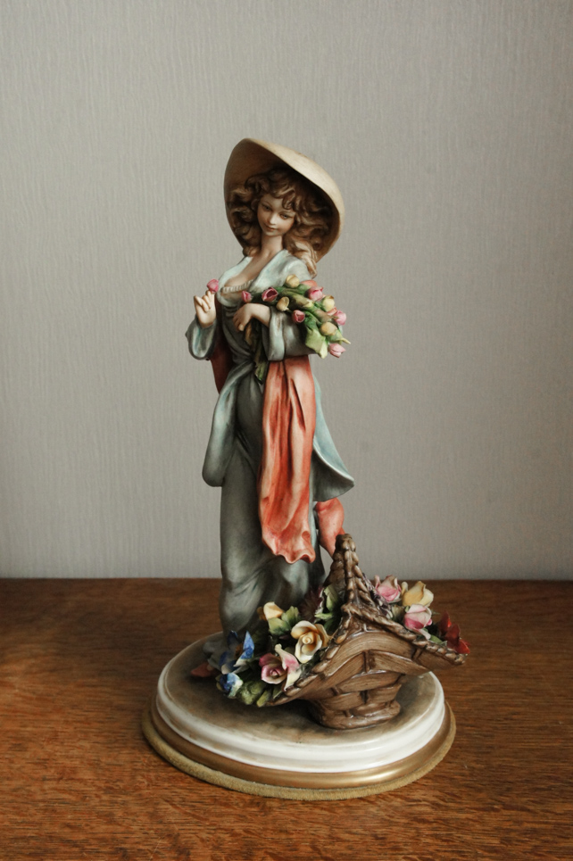 Леди с тюльпанами, Бруно Мерли, Capodimonte, статуэтка