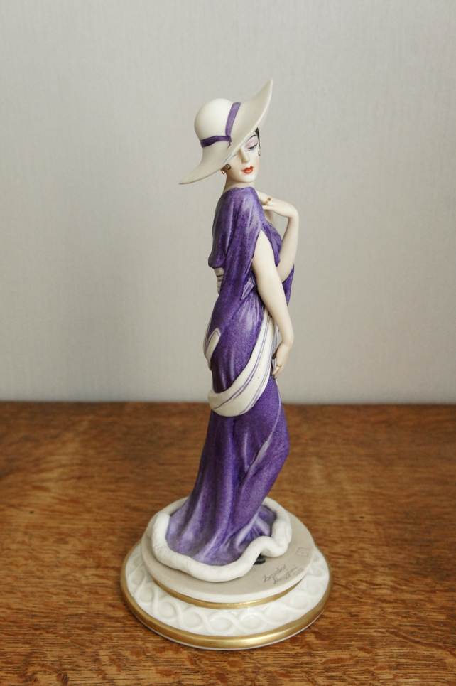 Леди в лиловом, Sandro Maggioni, Capodimonte, статуэтка