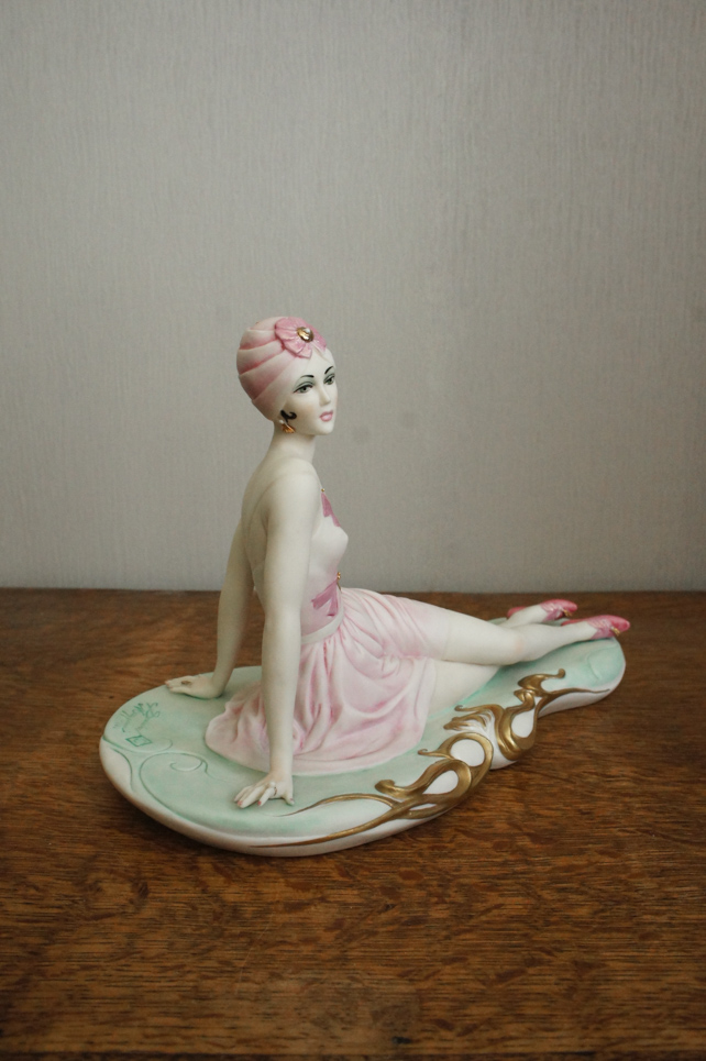 Леди в розовом, Sandro Maggioni, Capodimonte, статуэтка