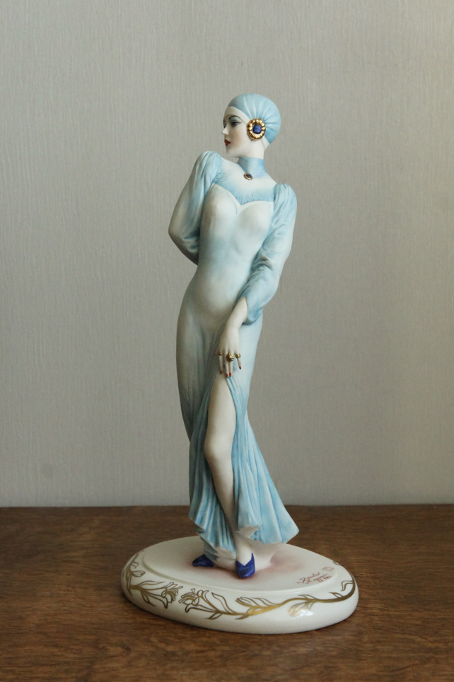 Леди в нежно-голубом, Sandro Maggioni, Capodimonte, статуэтка
