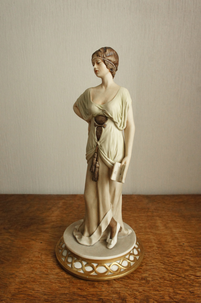 Леди с книжкой, Sandro Maggioni, Capodimonte, статуэтка