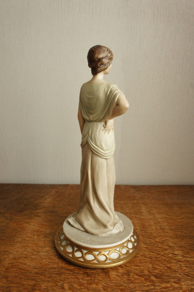 Леди с книжкой, Sandro Maggioni, Capodimonte, статуэтка