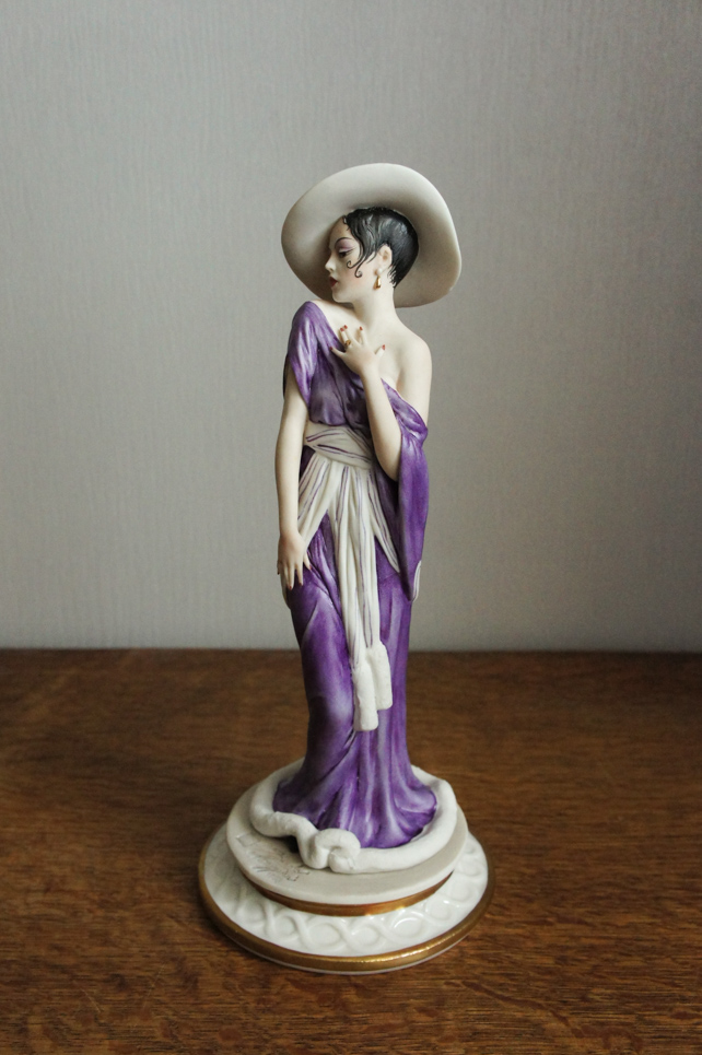 Леди в лиловом, Sandro Maggioni, Capodimonte, статуэтка