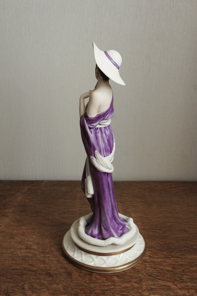 Леди в лиловом, Sandro Maggioni, Capodimonte, статуэтка