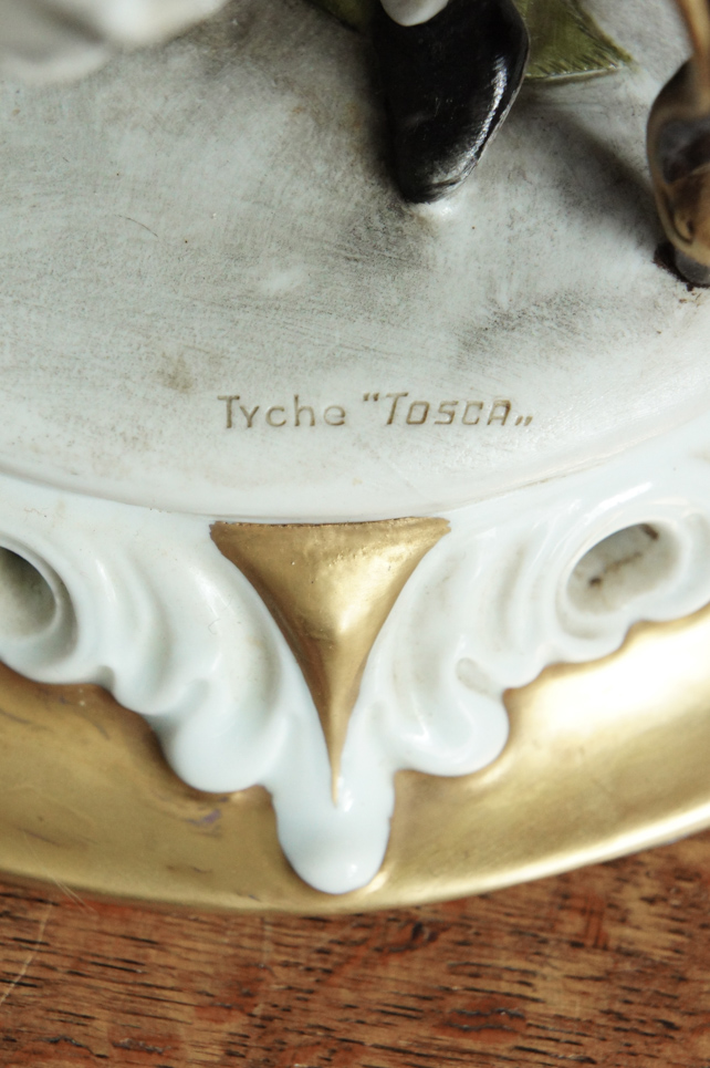 Филателист, Tyche Tosca, Каподимонте, статуэтка