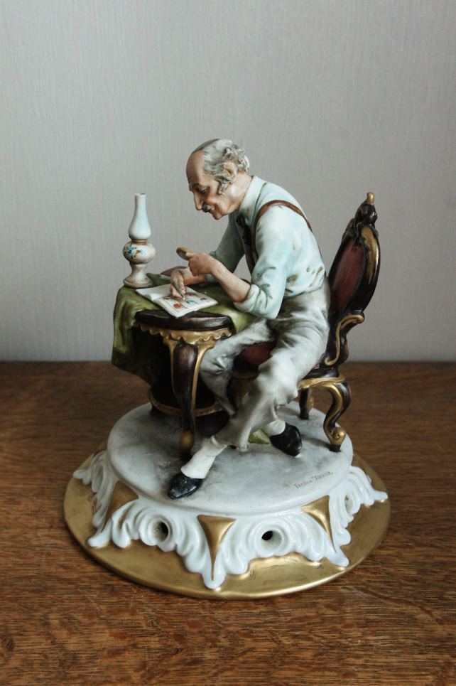 Филателист, Tyche Tosca, Каподимонте, статуэтка
