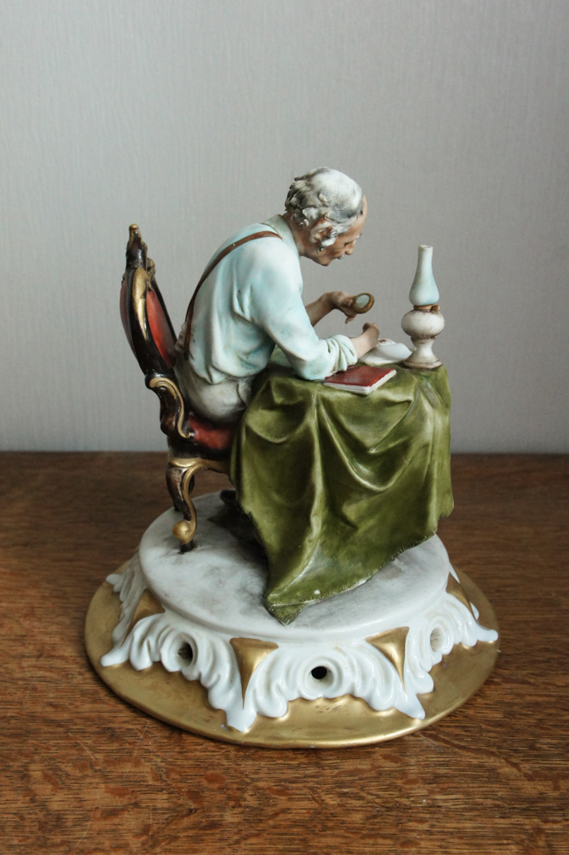 Филателист, Tyche Tosca, Каподимонте, статуэтка