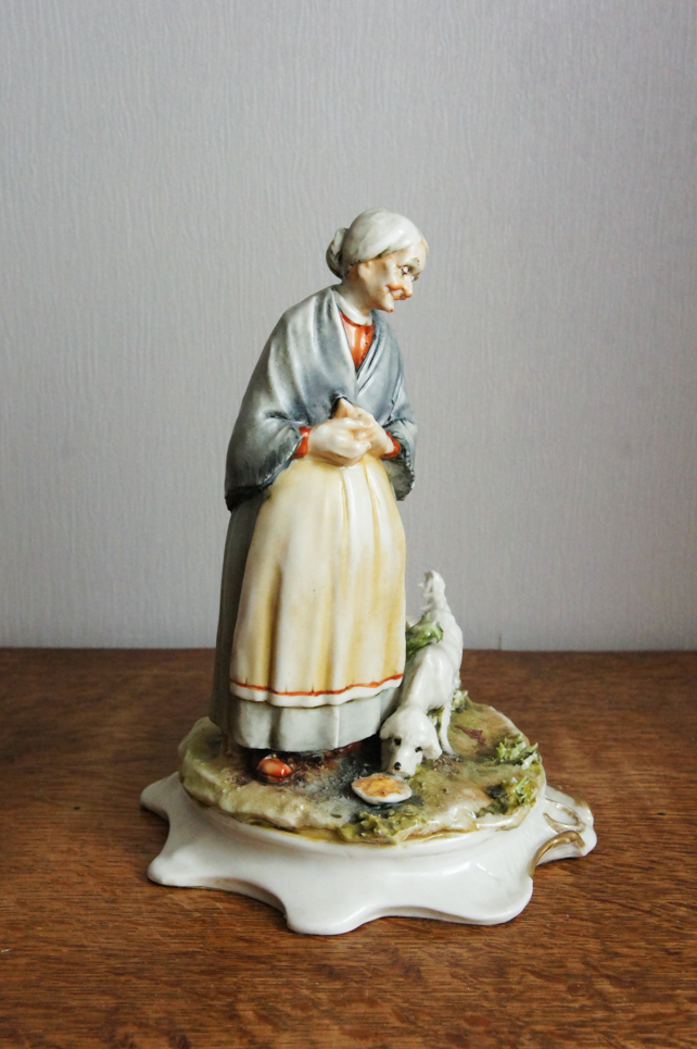 Бабуля с белым псом, Piergianni Cedraschi, Capodimonte, статуэтка