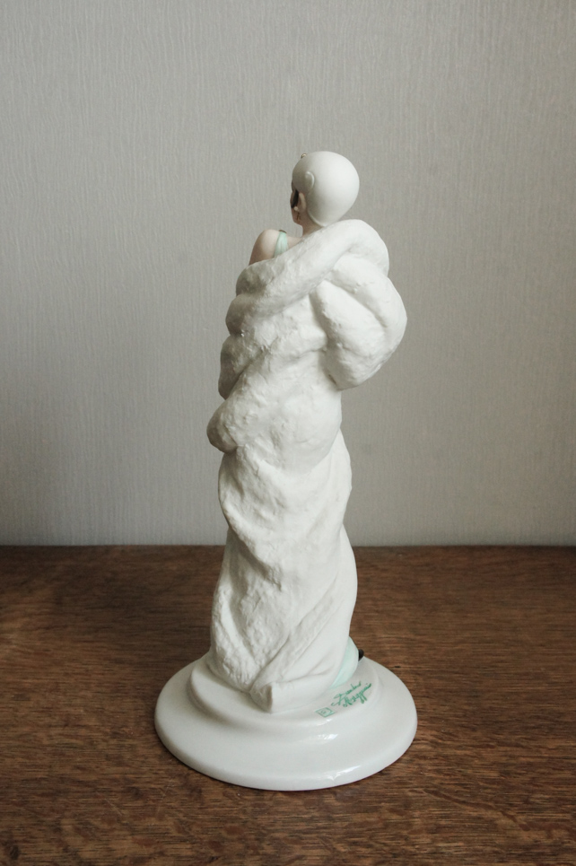 Леди в меховом манто, Sandro Maggioni, Каподимонте, статуэтка